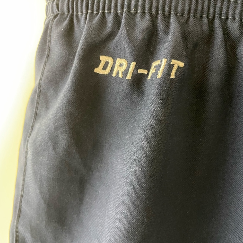 Sz XL Paris Saint-Germain 2024 Match Home
Men's Nike Dri-FIT ADV Football Shorts - Picture 10 of 12